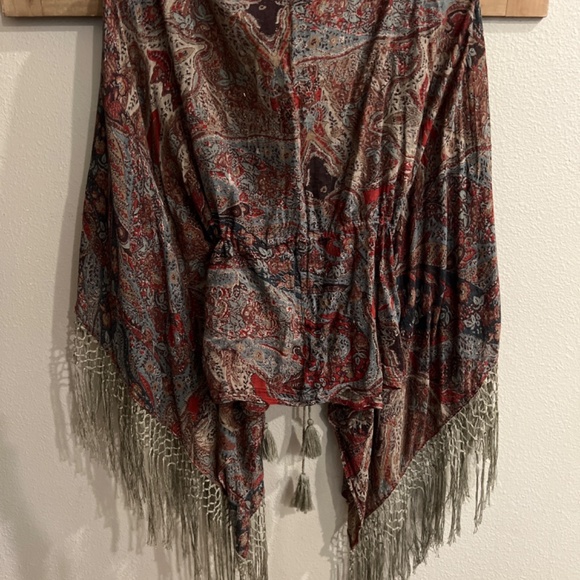 Beautiful Ralph Lauren Top! - Picture 5 of 5